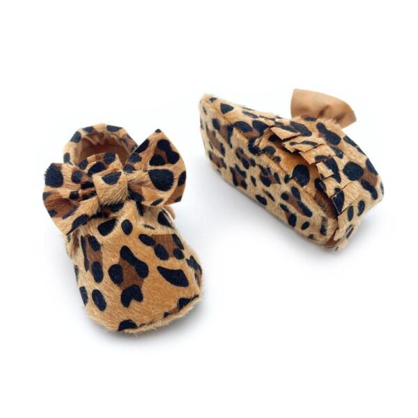 Leopar Desenli Fiyonklu Bebek Makosen Ayakkabı - Image 6