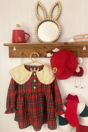 Yılbaşı Konsept Ekose Oduncu Bebek Elbise/Örme Ressam Bere/Fiyonklu Diz Altı Pamuklu Çorap Takımı
